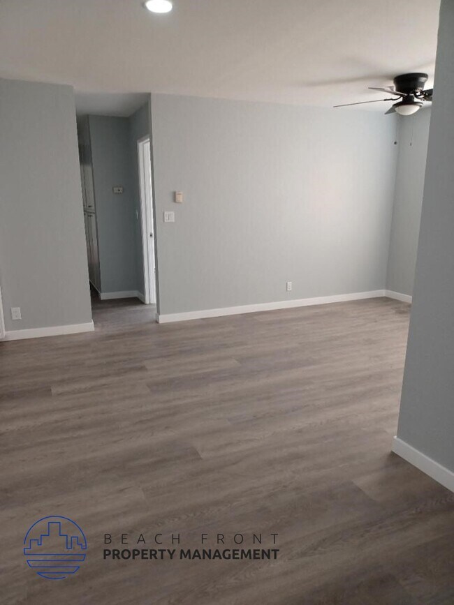 Building Photo - 4452 W. 137th St