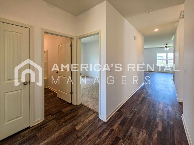 Building Photo - Home for rent in Rosser Farms!