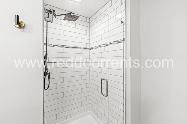 Building Photo - 2936 W New York St