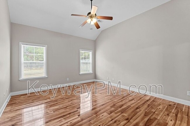 Building Photo - 716 Herrington Dr