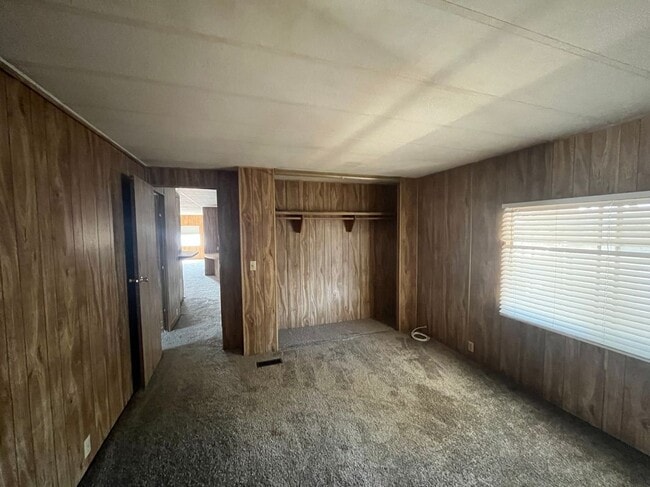 Building Photo - 5711 Columbia Way