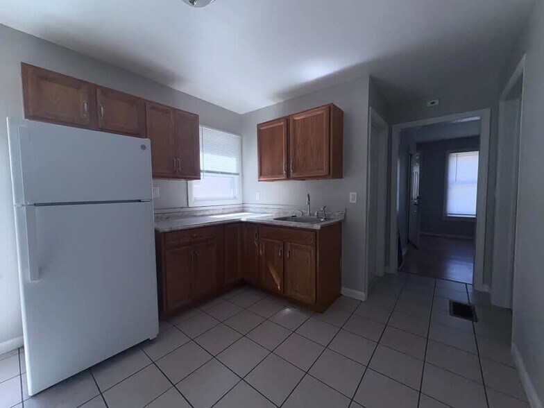 Building Photo - 769 Dixwell Ave