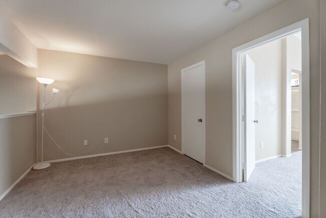 Building Photo - 9668 Belle Regal St - Las Vegas NV 89123