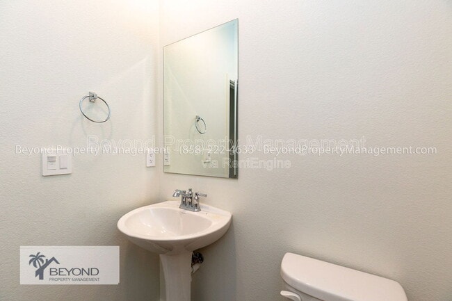 Building Photo - 13410 Pasture Ct