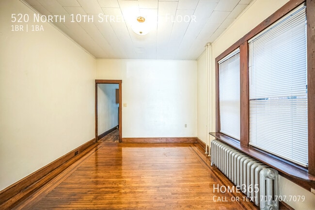 Building Photo - 520 N 10th St