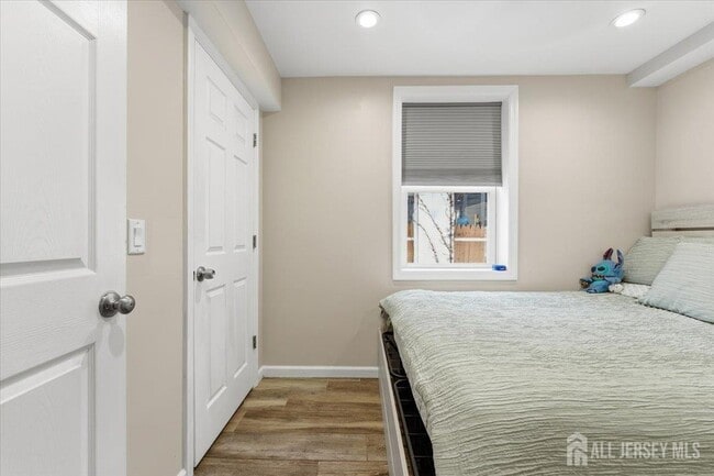 Building Photo - 316 Evergreen Ave