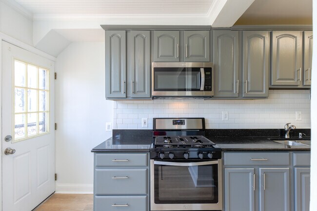 Building Photo - 5121 7th St NW