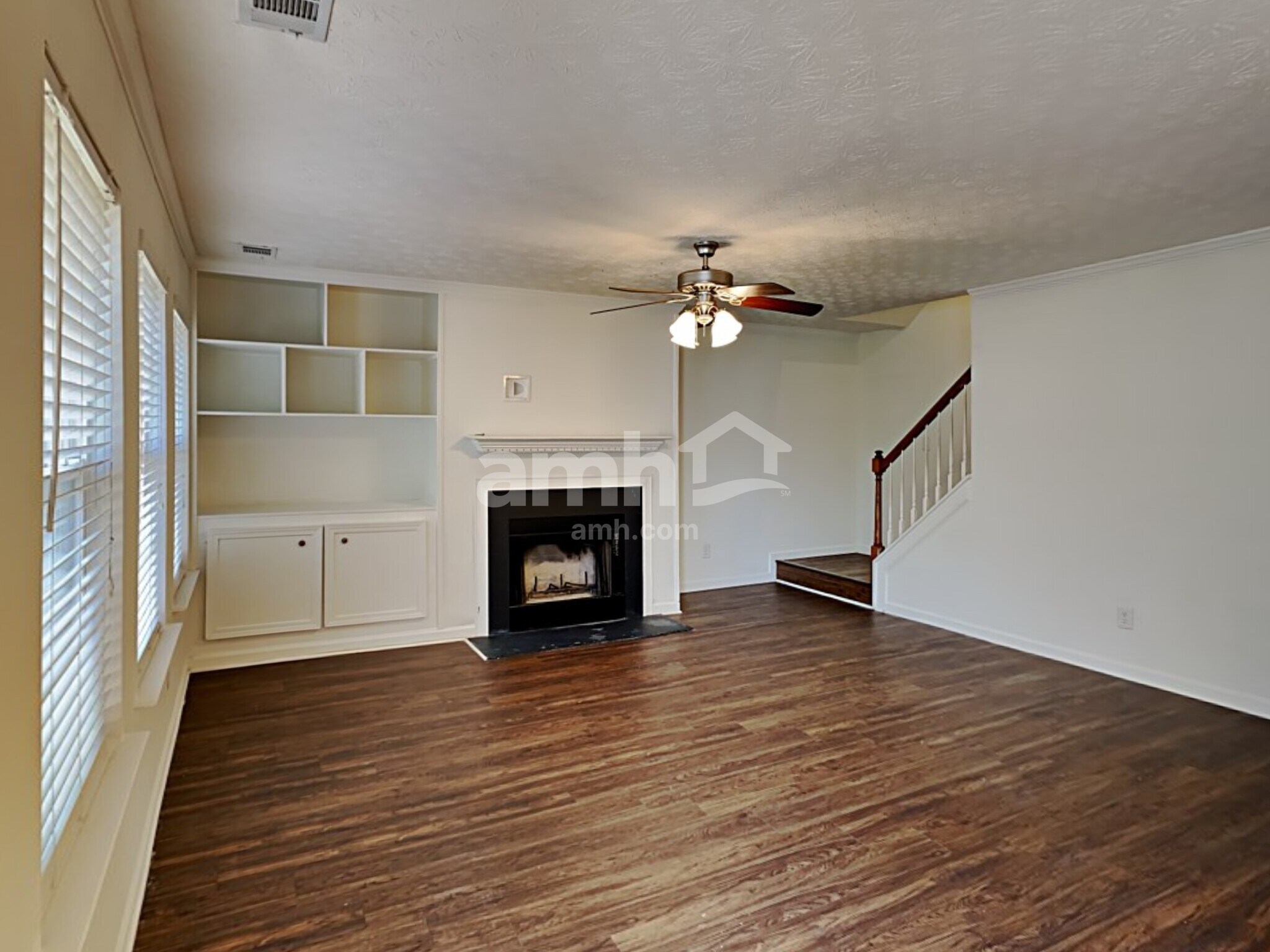 Building Photo - 218 Wild Flower Ln