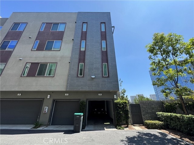Building Photo - 174 Tribeca