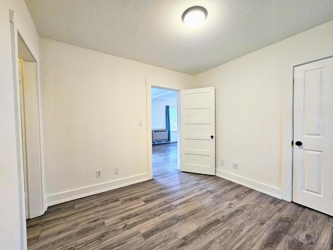 Building Photo - 508 Binghampton St