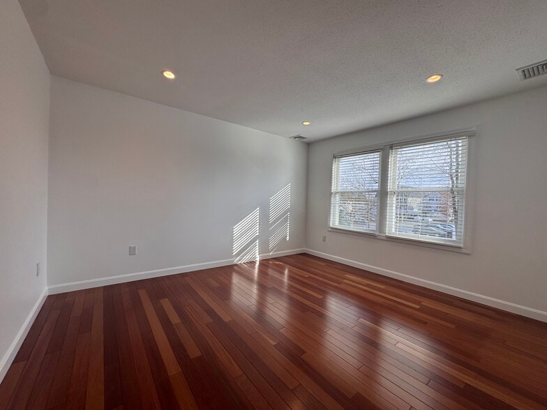 Building Photo - 34 Braman St