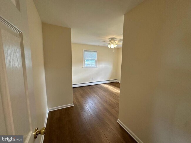 Building Photo - 623 Kriner Rd