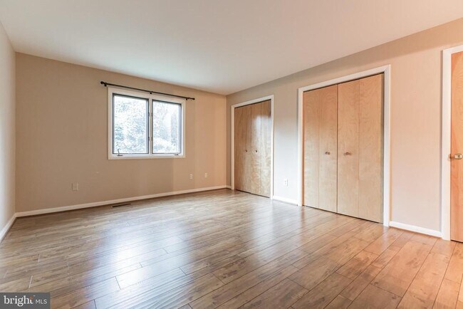 Building Photo - 109 Foxfire Dr