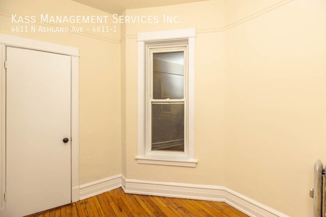 Building Photo - 4611 N Ashland Ave