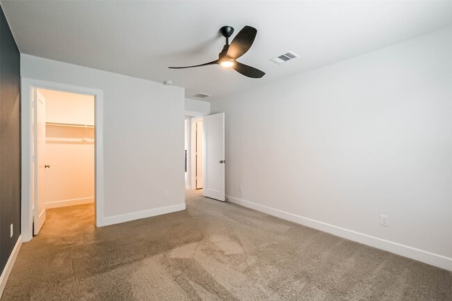 Building Photo - 340 Cavil Barrier Ln