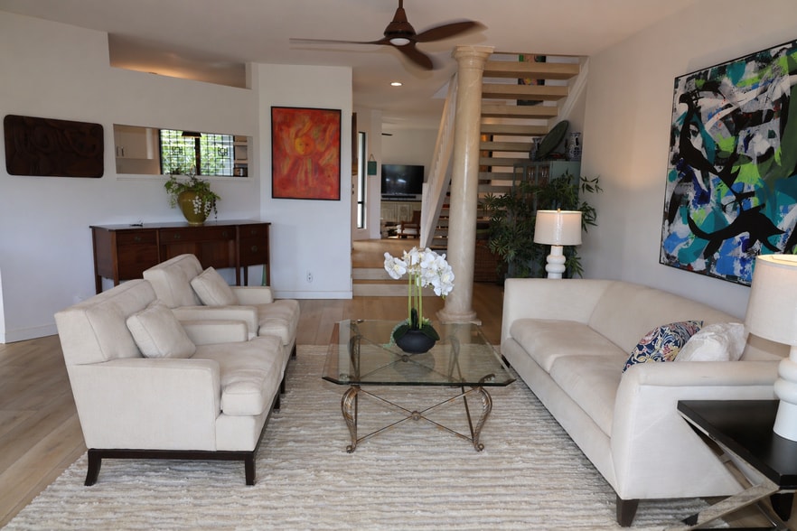 Building Photo - 310 Kipukai Pl