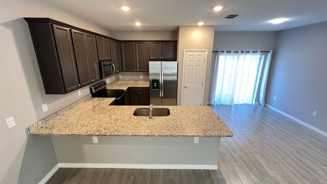 Building Photo - Gorgeous 3 Bedroom, 2 Bathroom Home in Palm Bay!!