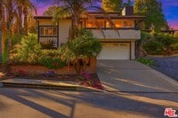 Building Photo - 4345 Canoga Ave