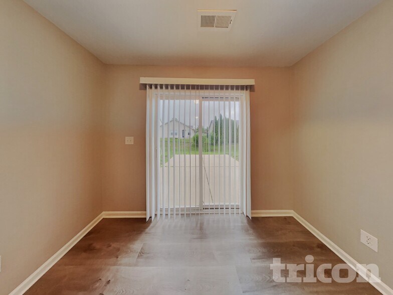 Building Photo - 15436 Dusty Trail