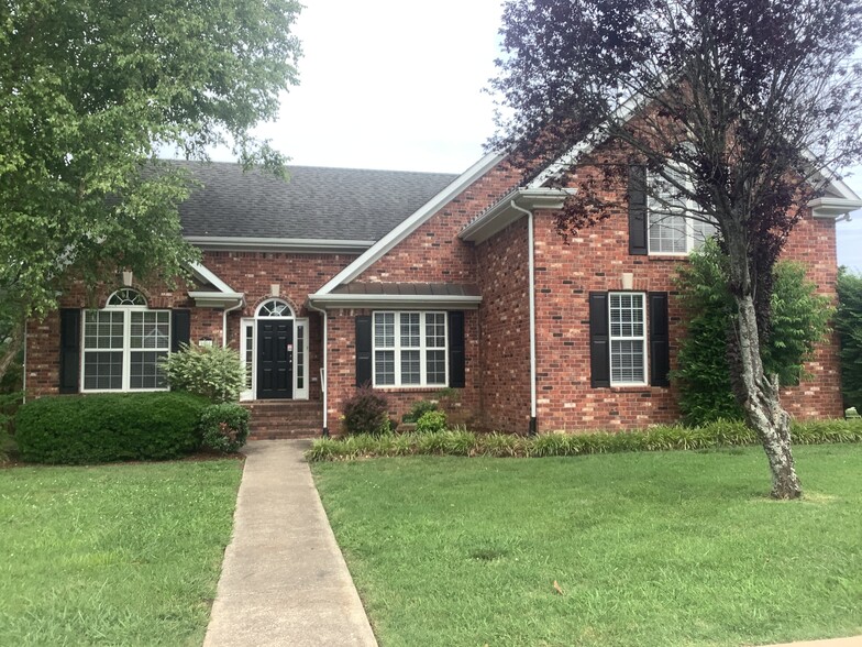 Primary Photo - 2905 Runnymeade Dr