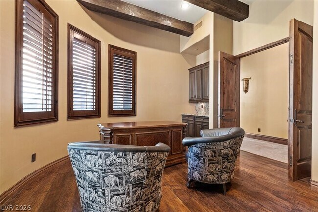 Building Photo - 514 Mandalay Ct