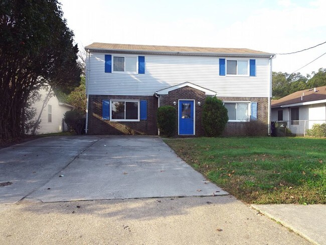 Primary Photo - Two-Level Duplex in Coleman Place
