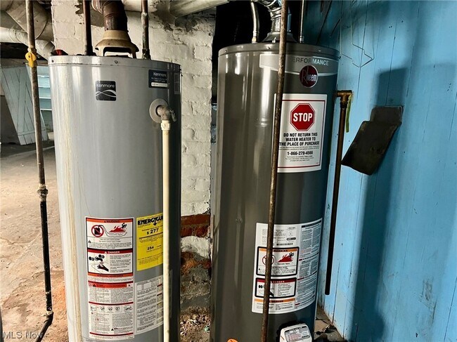 Building Photo - 13411 Edgewood Ave