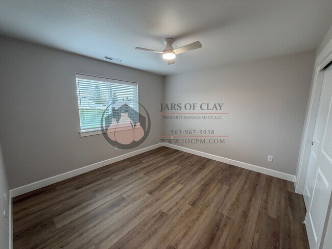 Building Photo - 1333/1335 Oppek St NE #2023-LL765