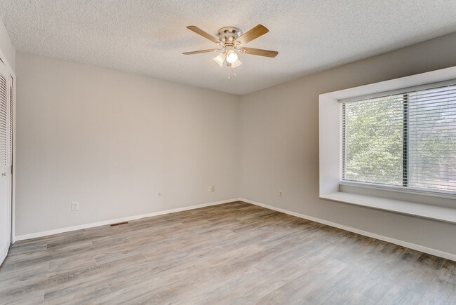 Building Photo - 1140 Holli Springs Ln