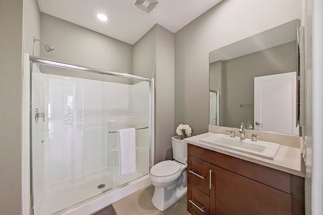 Building Photo - Furnished 3 Bed / 3 Bath model home in the...