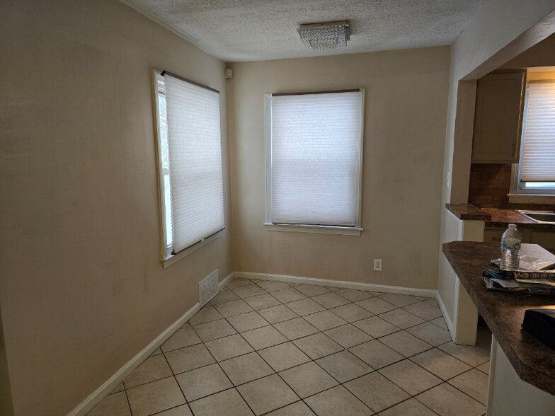 Building Photo - 1494 Diagonal Rd