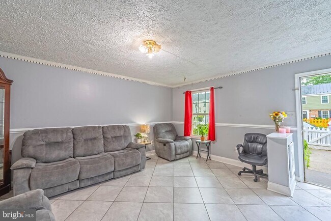 Building Photo - 9832 Buckner Rd