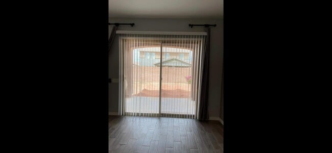 Building Photo - 3276 E Orleans Dr