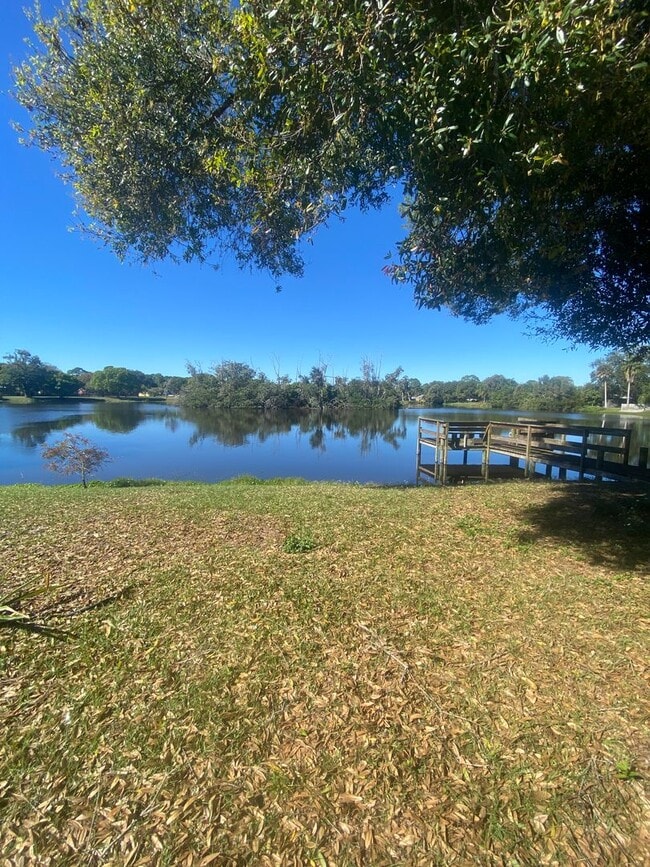 Building Photo - Cute 1 bedroom 1 bathroom PRIVATE ENTRANCE ROOM RENTAL- utilities included