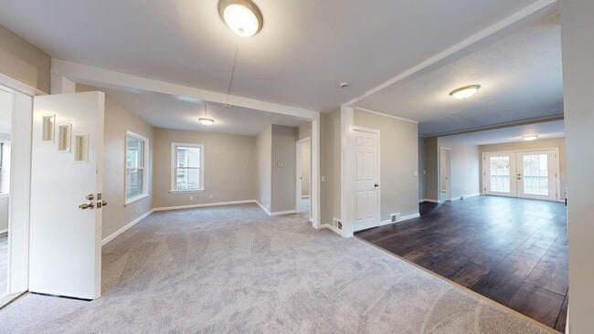 Building Photo - Jefferson Area - 3 Bedroom Single Family Home (between Lorain and Triskett)