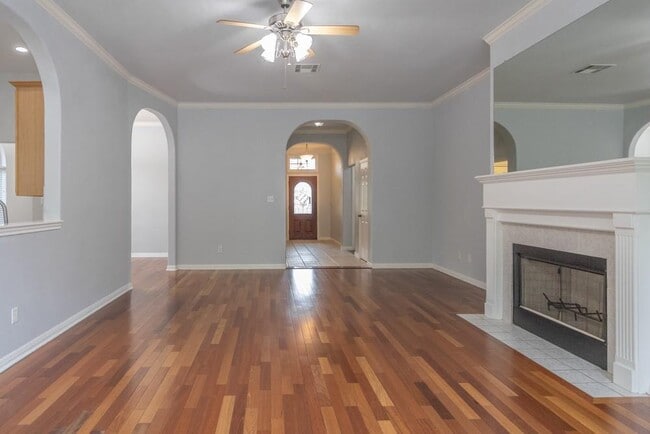 Building Photo - 8214 Cornerwood Dr