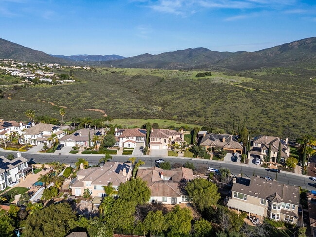 Building Photo - Stunning Single-Story Luxury Home in Coveted Rolling Hills Ranch