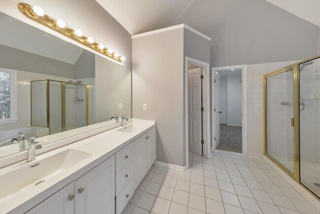 Building Photo - 4804 Thicket Path NW