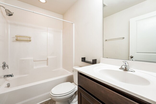 Building Photo - Beautifully Maintained 3 Bed 2.5 Bath Home in Sophia Landing