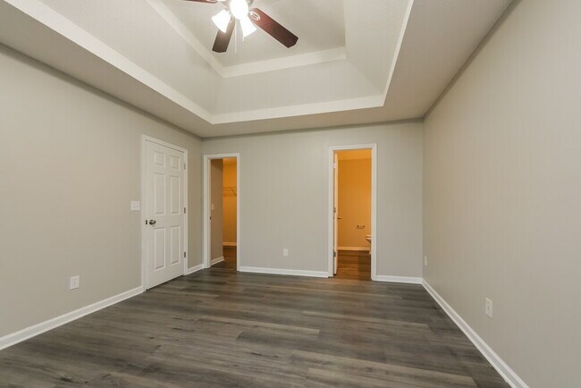 Building Photo - 5347 Sapphire Cir