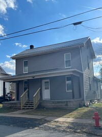 Building Photo - Newly Remodeled Single Family Home - Howar...