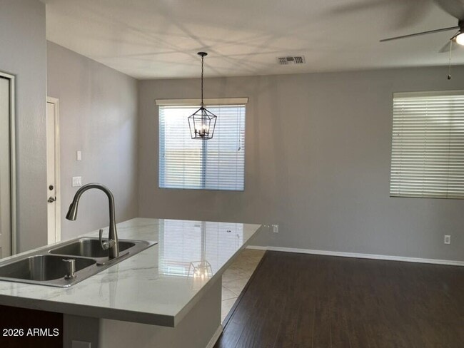 Building Photo - 4241 E Carla Vista Dr