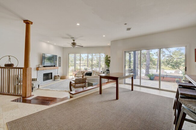 Building Photo - One of a Kind! Santa Rosa Beach Main home ...
