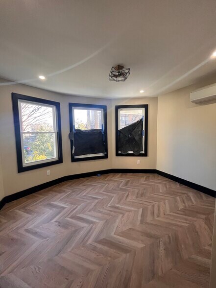 Building Photo - 283 Monticello Ave