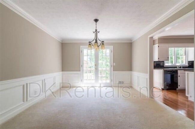 Building Photo - 637 Corbin Lake Ct