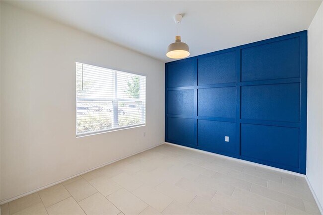 Building Photo - 6300 Routenburn St