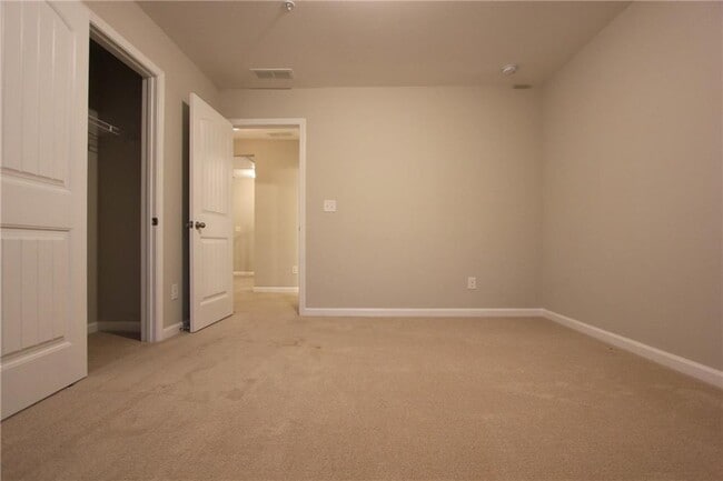 Building Photo - 1260 Elderwood Way