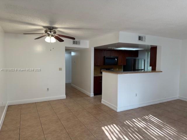 Building Photo - 3188 Coral Lake Way