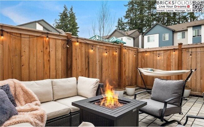 Building Photo - Ready to Experience Luxurious Living in Lynnwood, WA