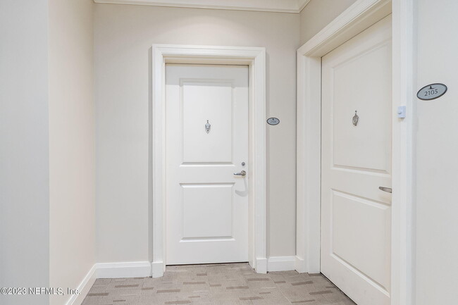 Building Photo - 1431 Riverplace Blvd